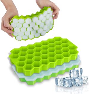 Zilotyshopping HONEYCOM with lid - Pack of 1 Silicone Ice Cube Molds, Flexible 37 Ice Trays BPA Free, for Whiskey Cocktail, Stackable and Safe Ice Cube Small Cubes Fridge Bar Soft Tray