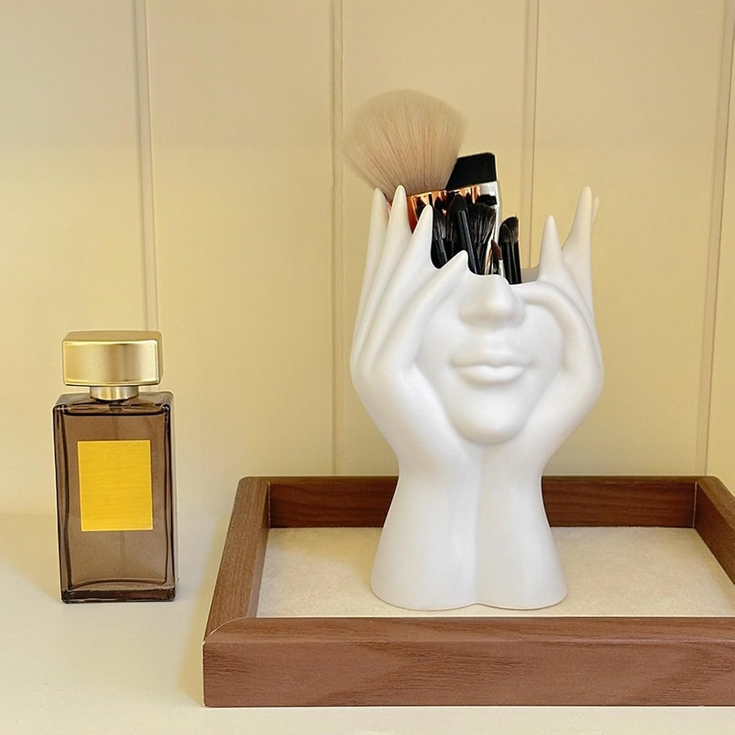 Zilotyshopping Creative Face Desktop Organizer – Cute Multi-Purpose Desk Storage Holder for Stationery & Accessories | Durable, Compact & Decorative Design - Image 4